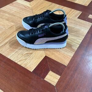 Women's Puma Platform 8.5